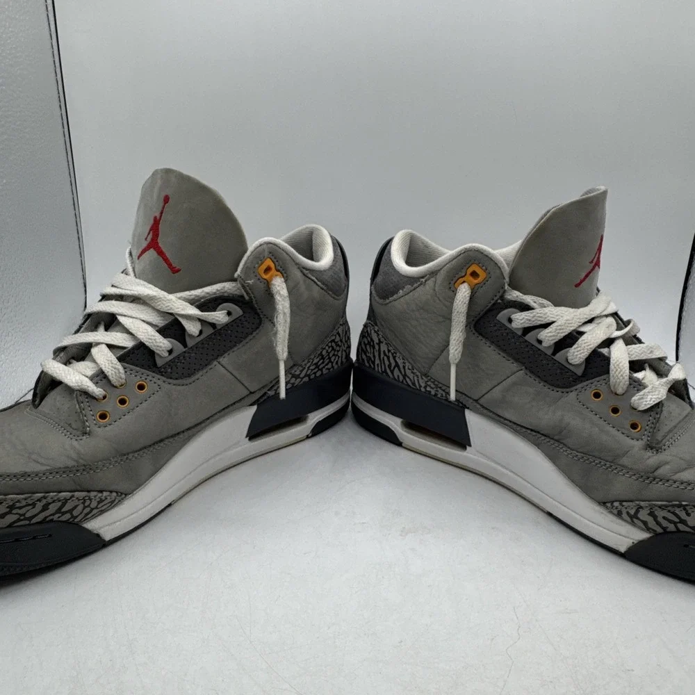 Jordan 3 Retro Cool Gray High Top Athletic Orange Accent Size 10 CT8532-012